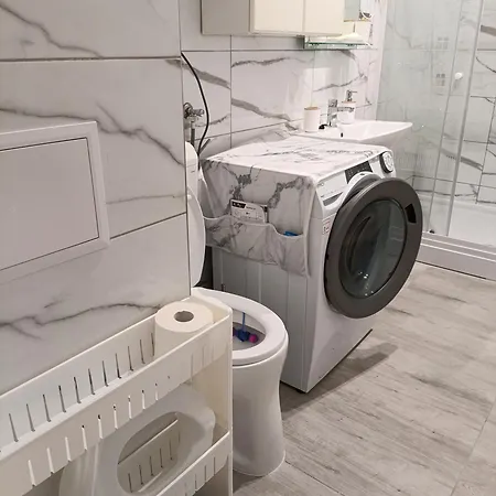 Tiszti Szallo Apartament *