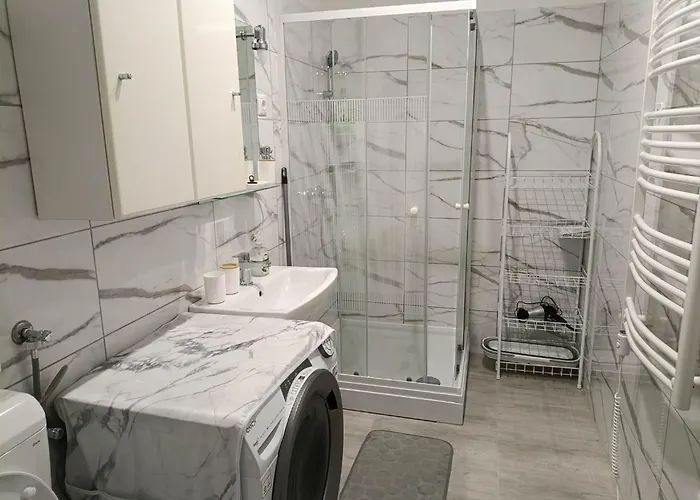 Апартаменты Tiszti Szallo *